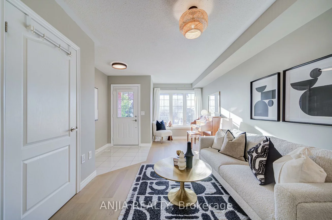 5, Valliere, Berczy, Markham