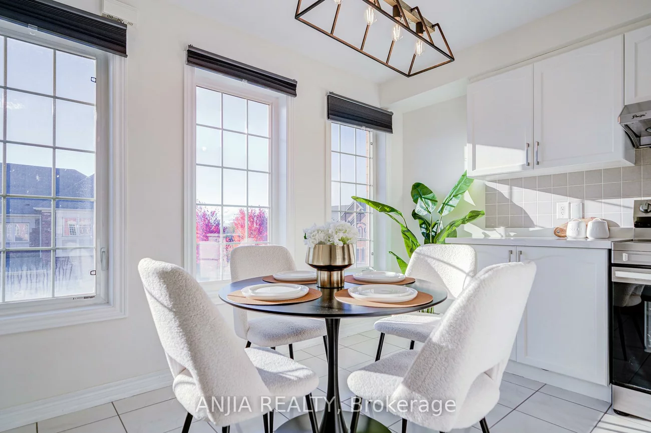 5, Valliere, Berczy, Markham