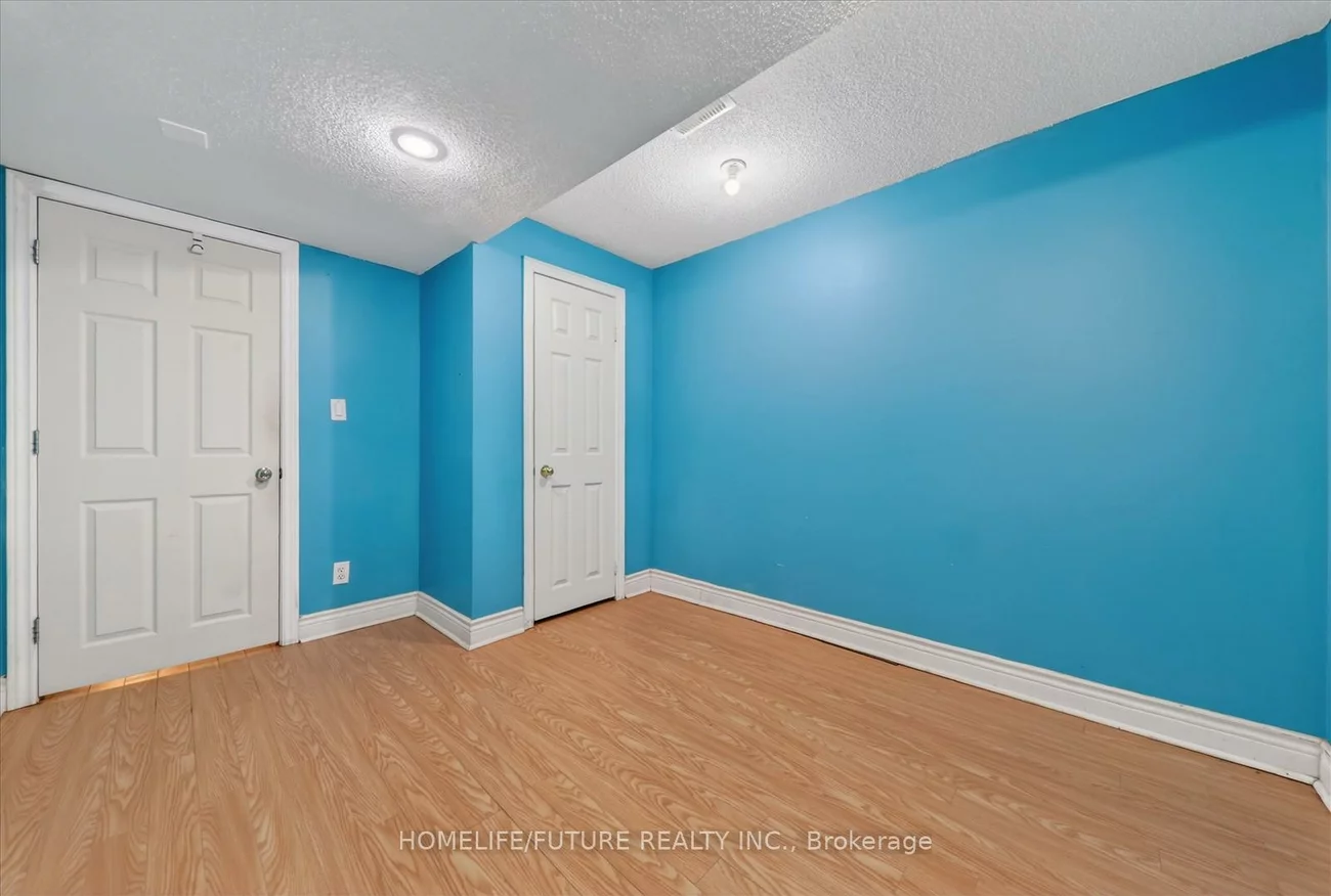 118, Doubtfire, Middlefield, Markham