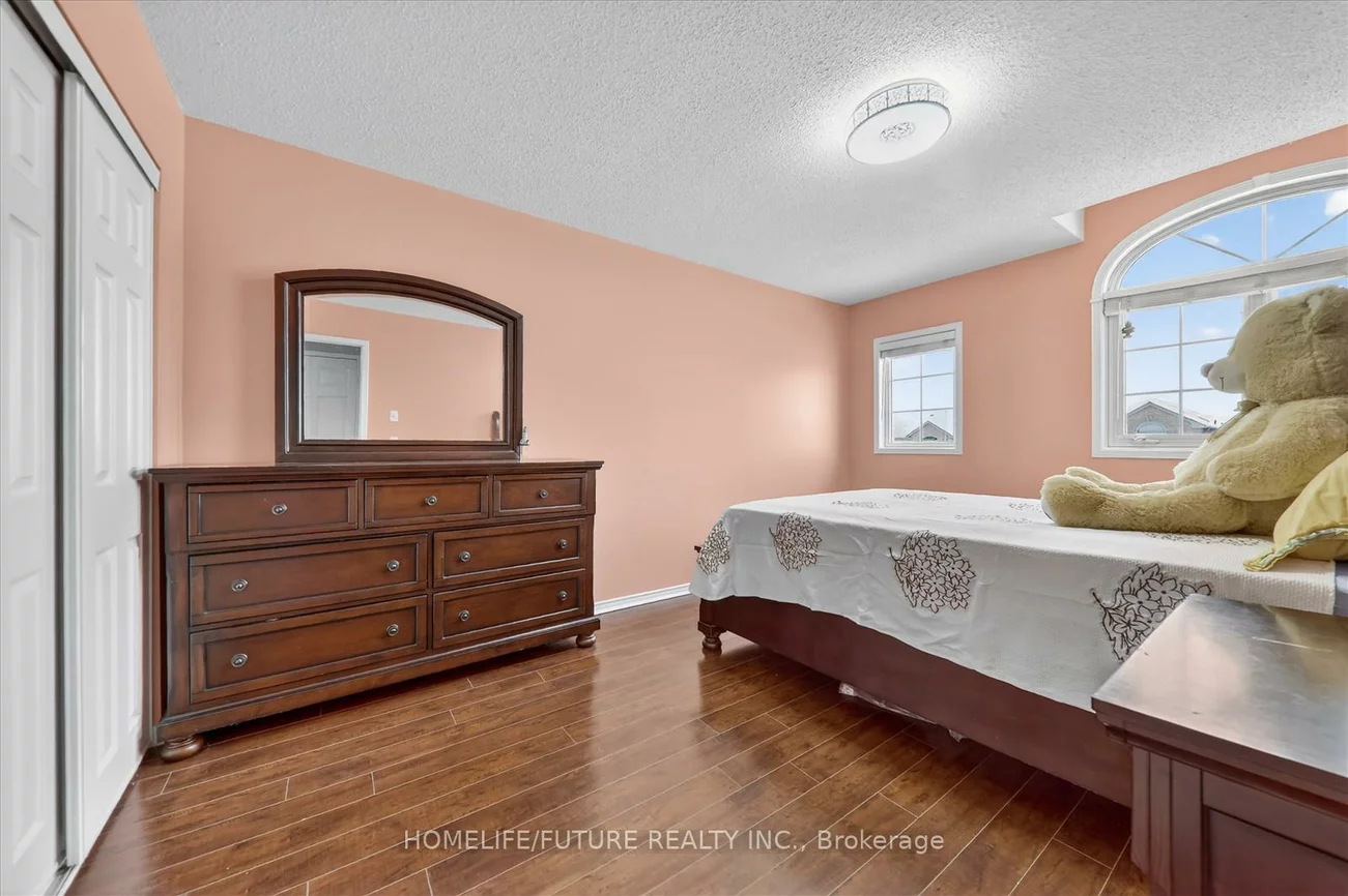 118, Doubtfire, Middlefield, Markham