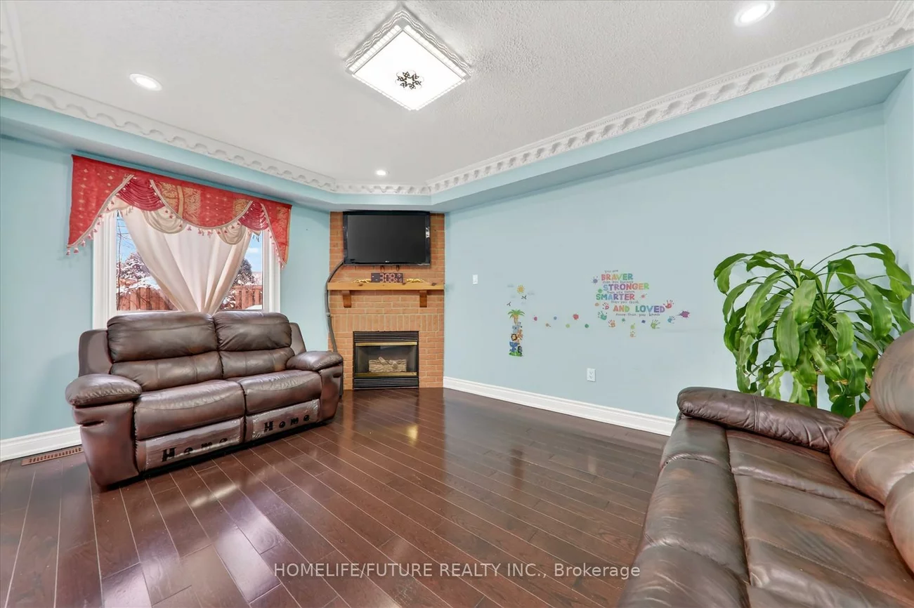 118, Doubtfire, Middlefield, Markham