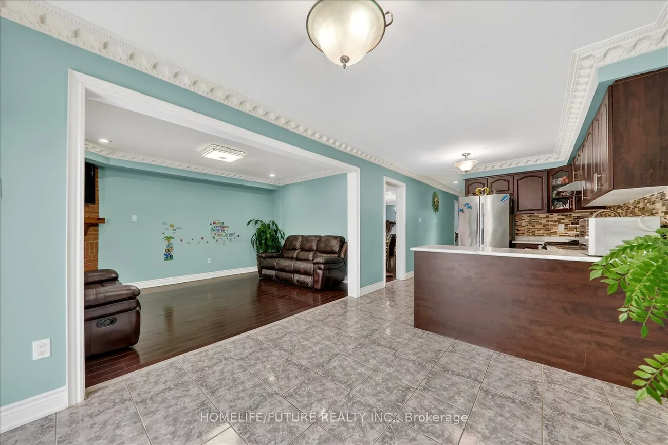 118, Doubtfire, Middlefield, Markham