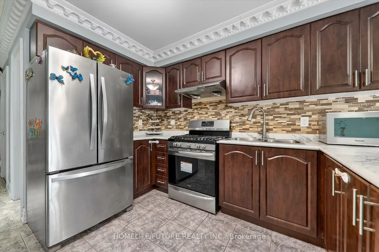 118, Doubtfire, Middlefield, Markham