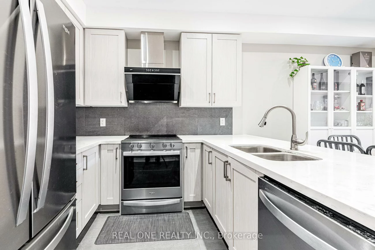 4798, 16th, Berczy, Markham