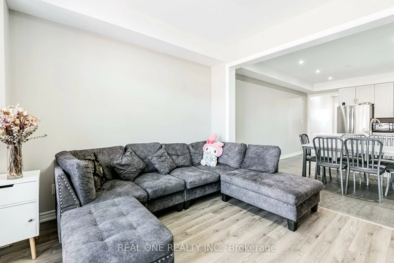 4798, 16th, Berczy, Markham