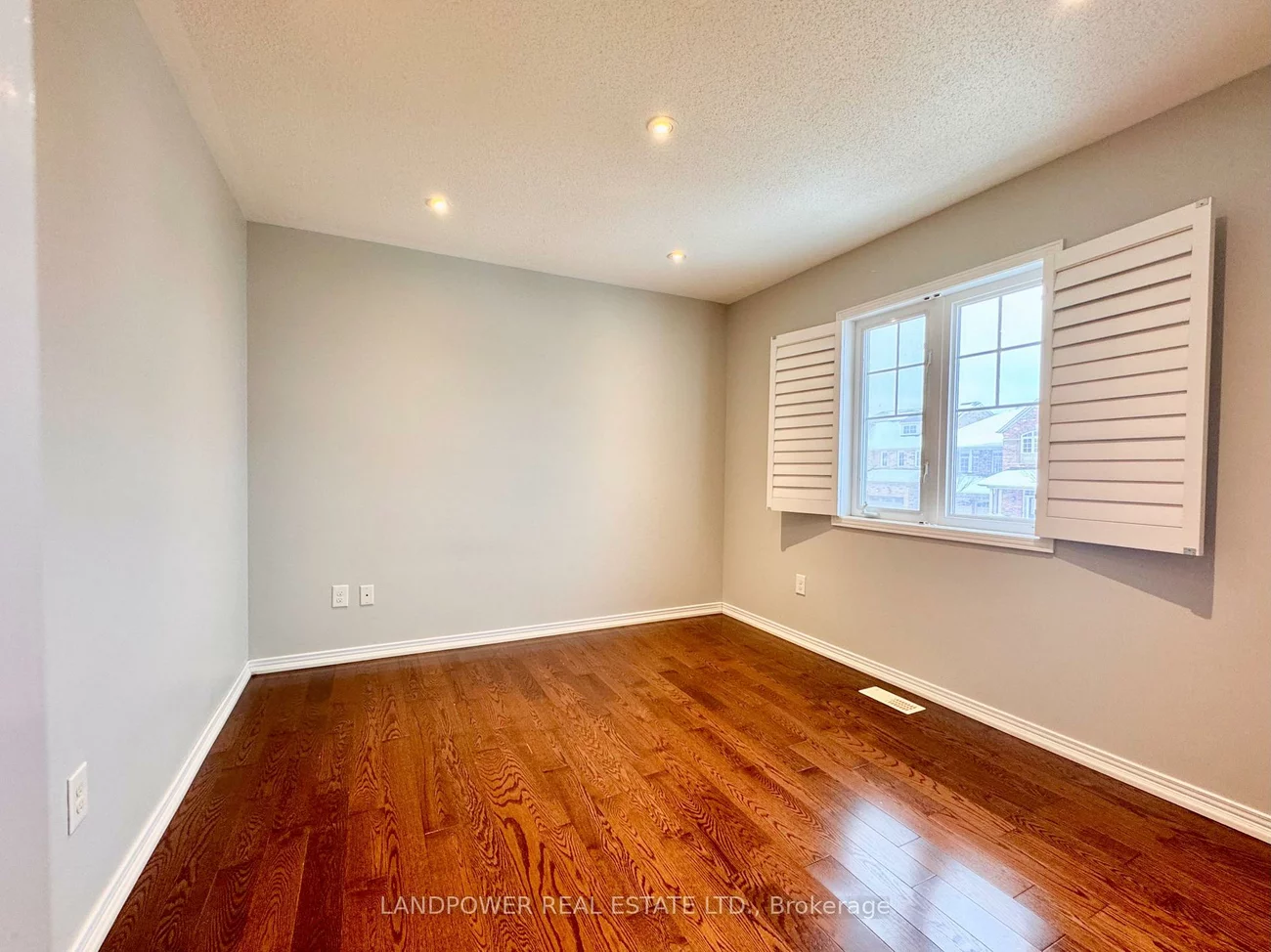 4, Prince Of Wales, Victoria Square, Markham