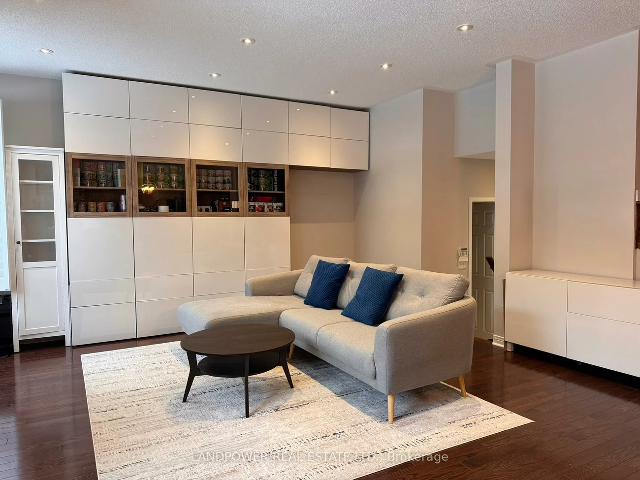 4, Prince Of Wales, Victoria Square, Markham