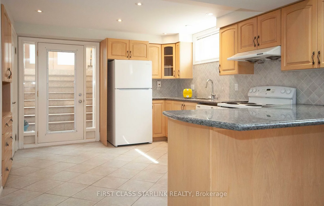 85, Lee, Milliken Mills East, Markham