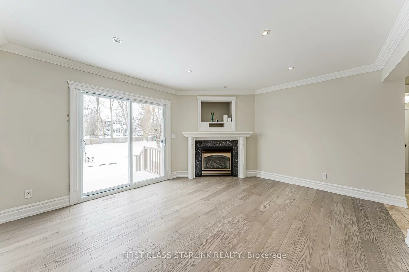 85, Lee, Milliken Mills East, Markham