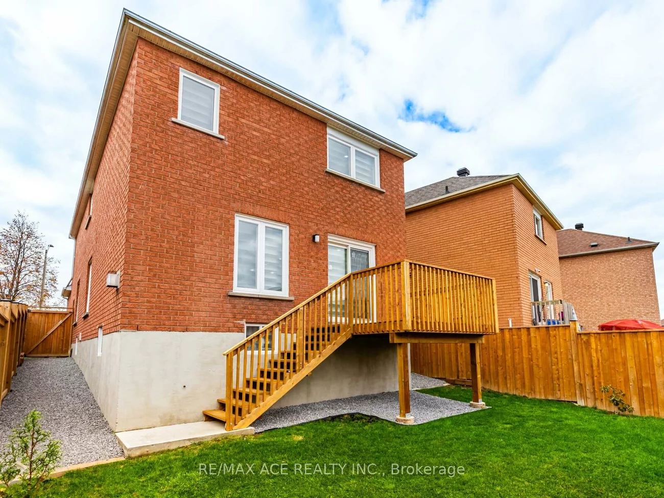 161, Doubtfire, Middlefield, Markham