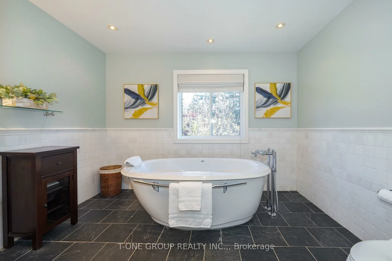 124, Aitken, Unionville, Markham