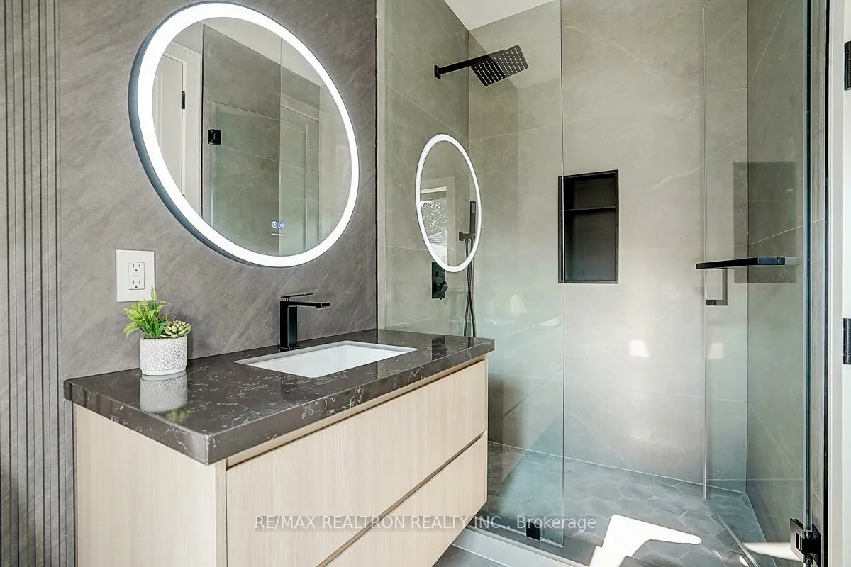 202, Carlton, Unionville, Markham