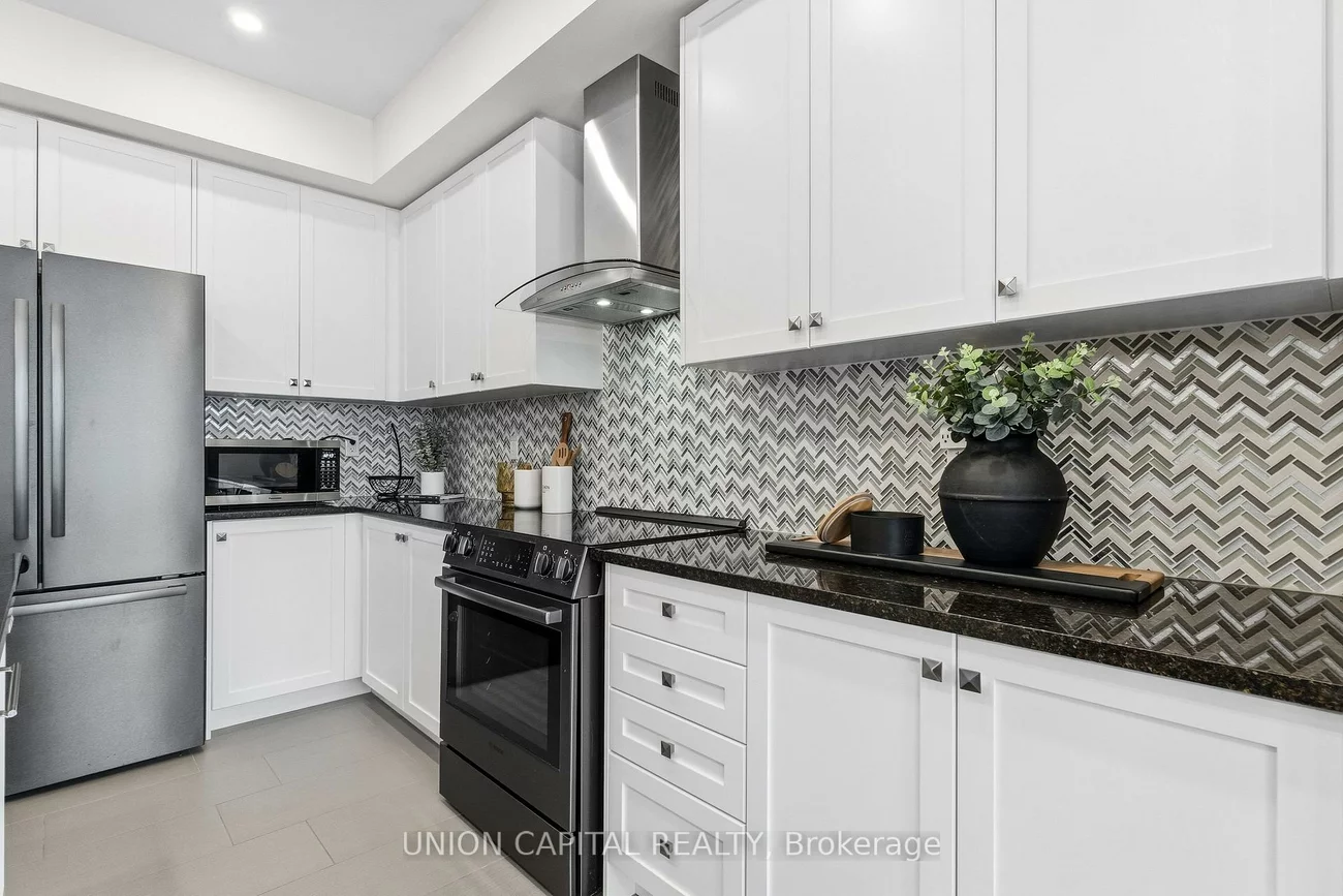 9, Isabella Peach, Victoria Square, Markham