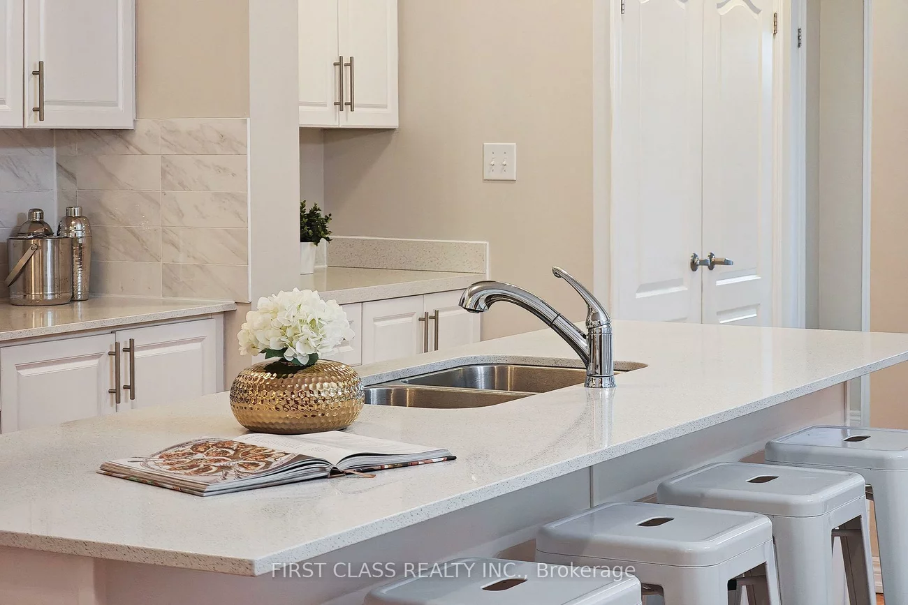 8, Elphee, Cornell, Markham