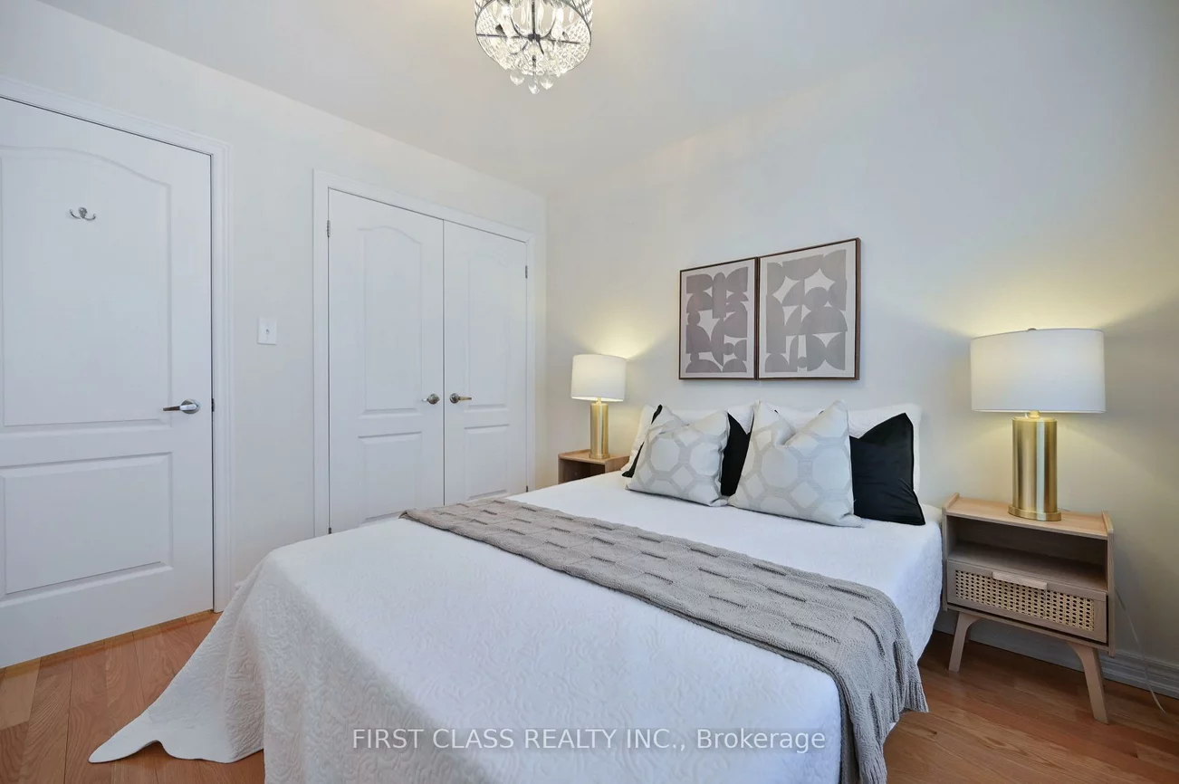 8, Elphee, Cornell, Markham