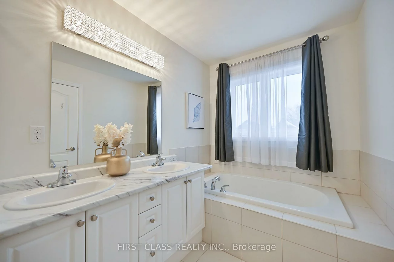 8, Elphee, Cornell, Markham