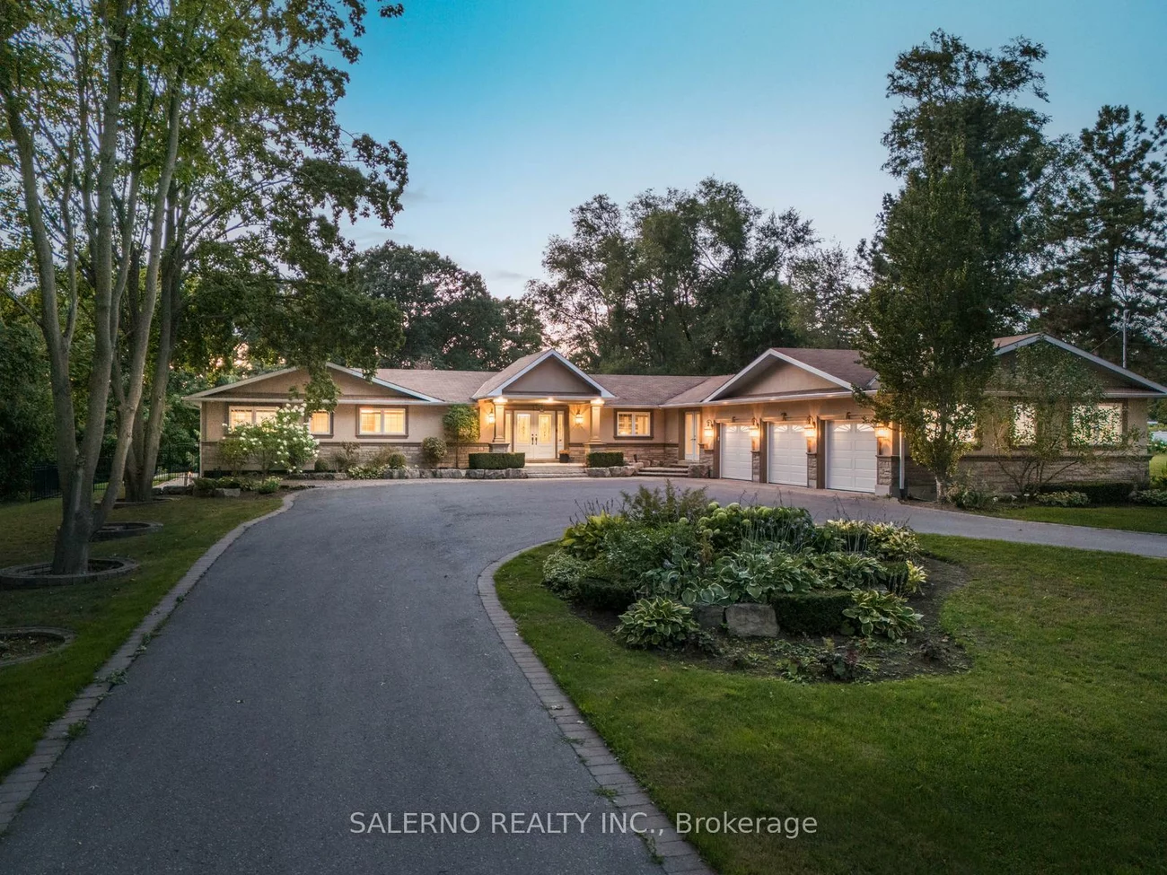 6, Ridgevale, Box Grove, Markham