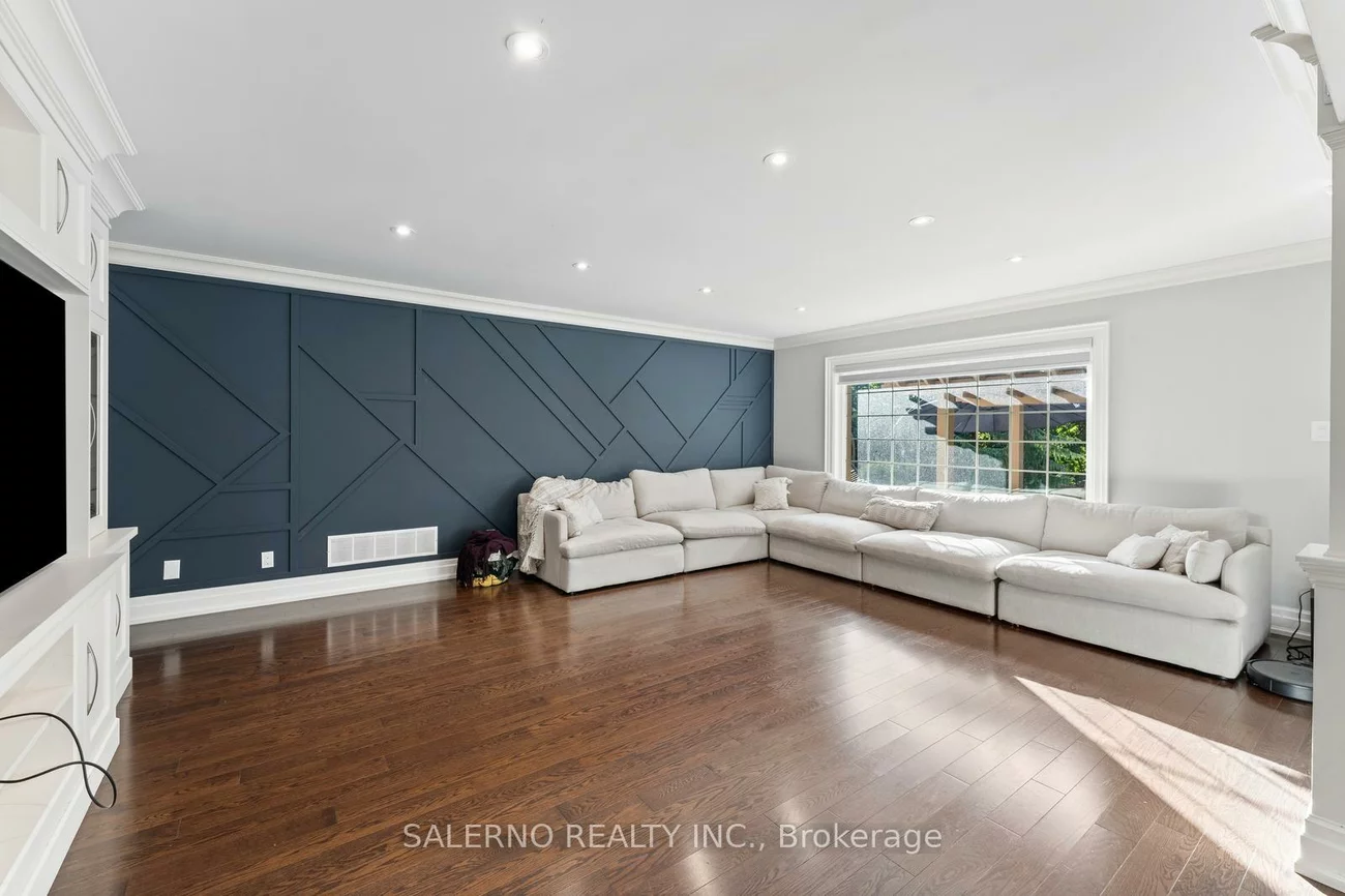 6, Ridgevale, Box Grove, Markham