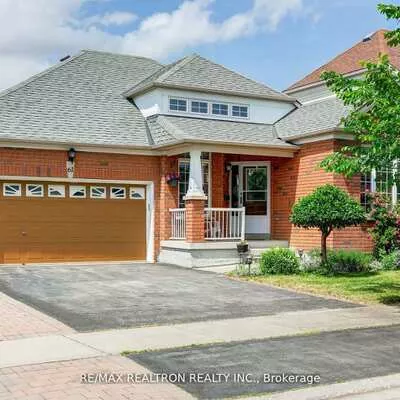 61, Manorwood, Berczy, Markham
