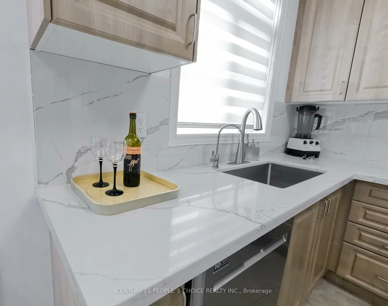 102, Roy Grove, Greensborough, Markham