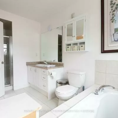 102, Roy Grove, Greensborough, Markham