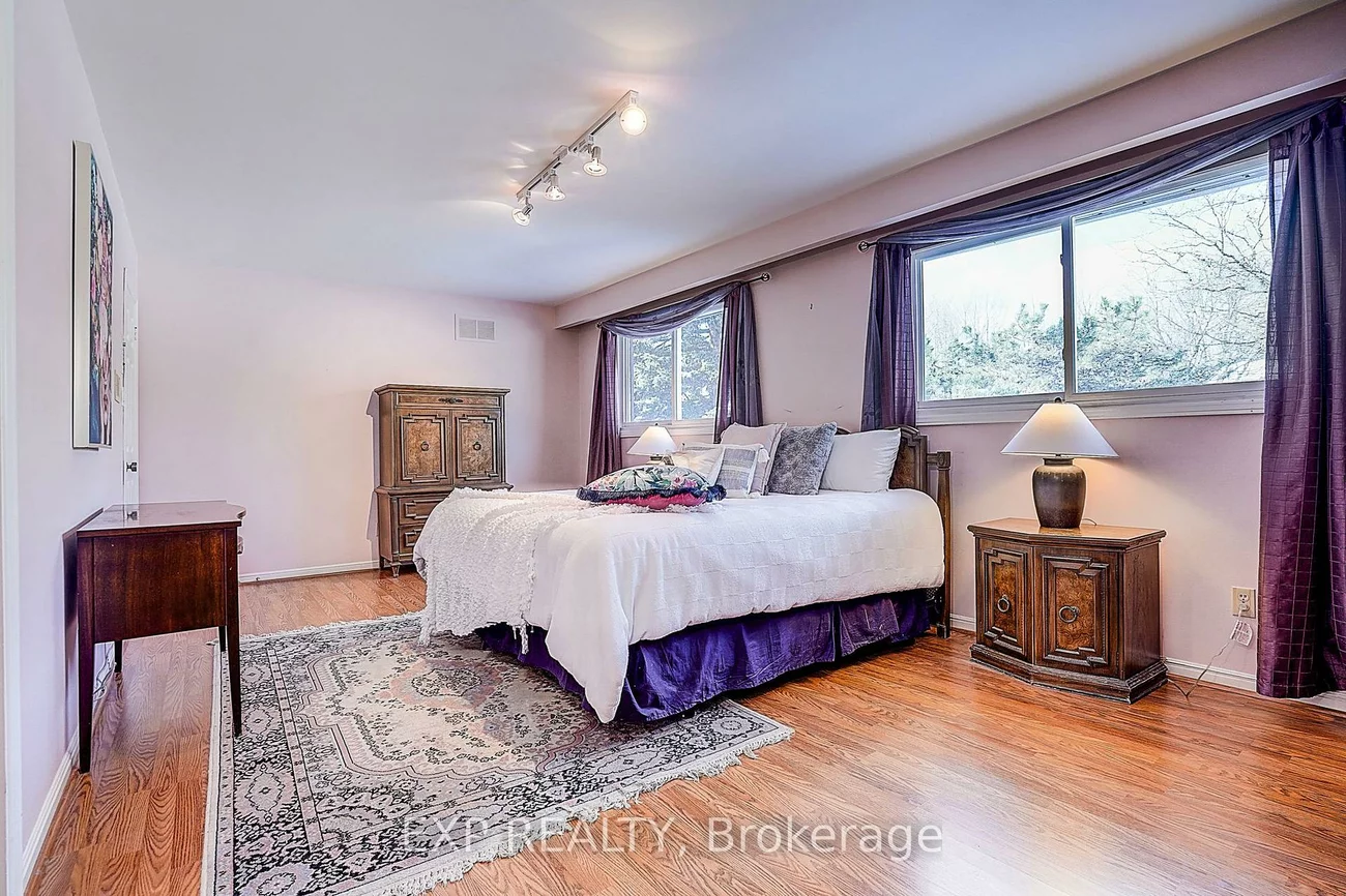 27, Pining, Aileen-Willowbrook, Markham