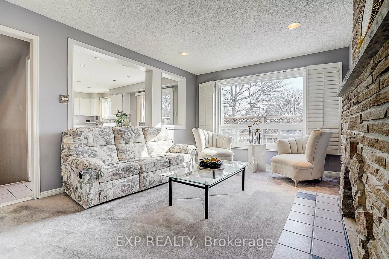 27, Pining, Aileen-Willowbrook, Markham