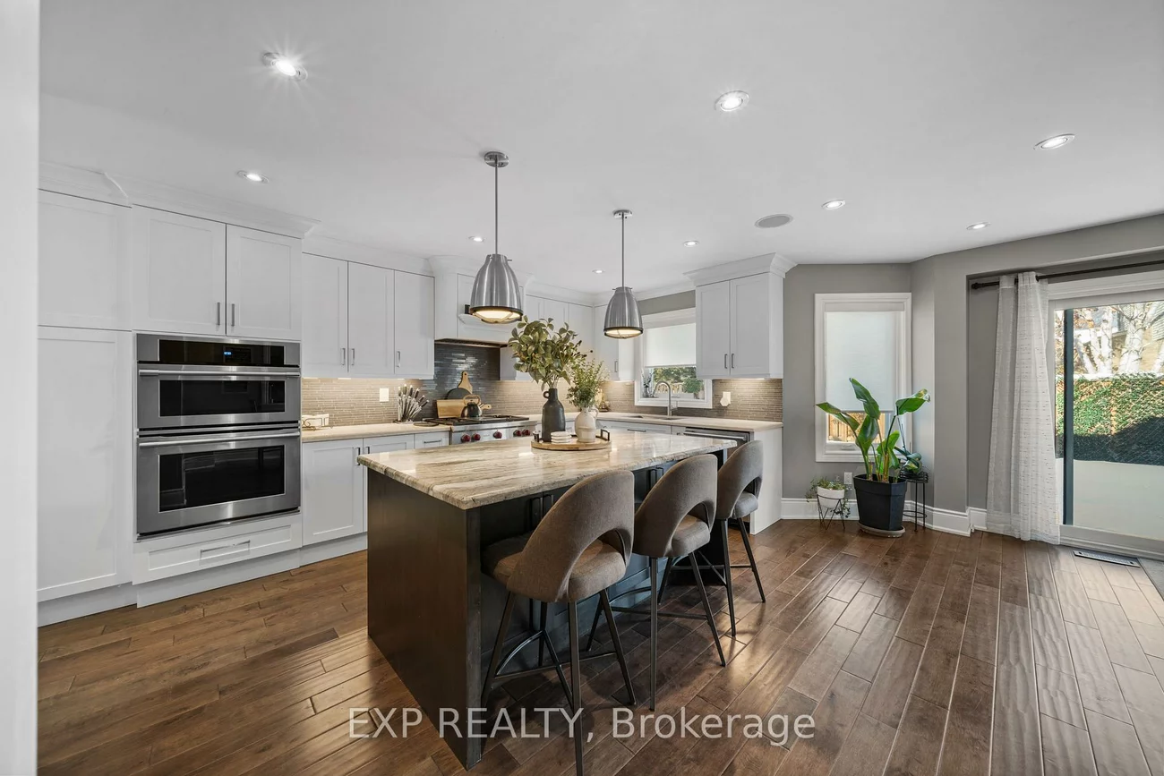 126, Larkin, Markham Village, Markham