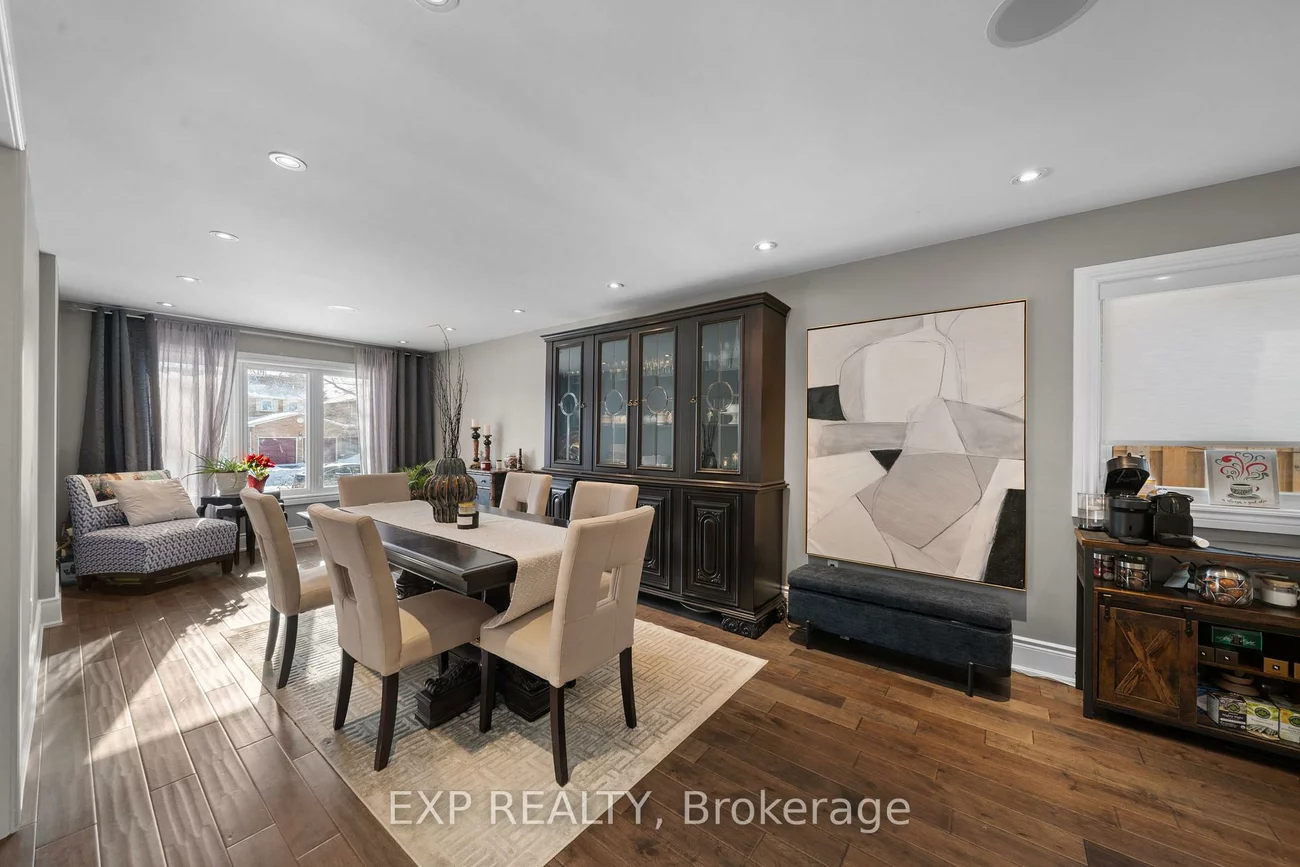 126, Larkin, Markham Village, Markham