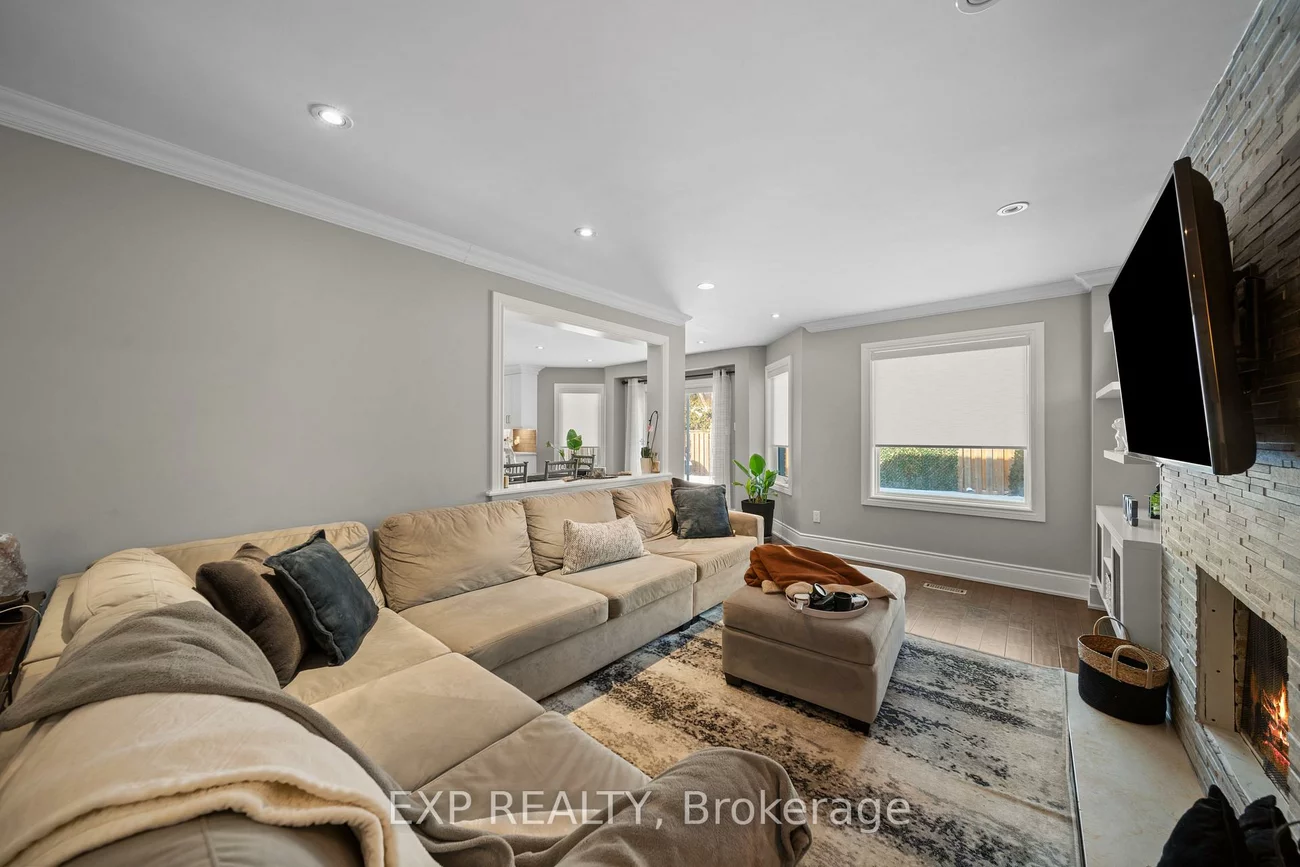 126, Larkin, Markham Village, Markham