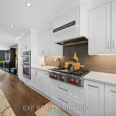 126, Larkin, Markham Village, Markham