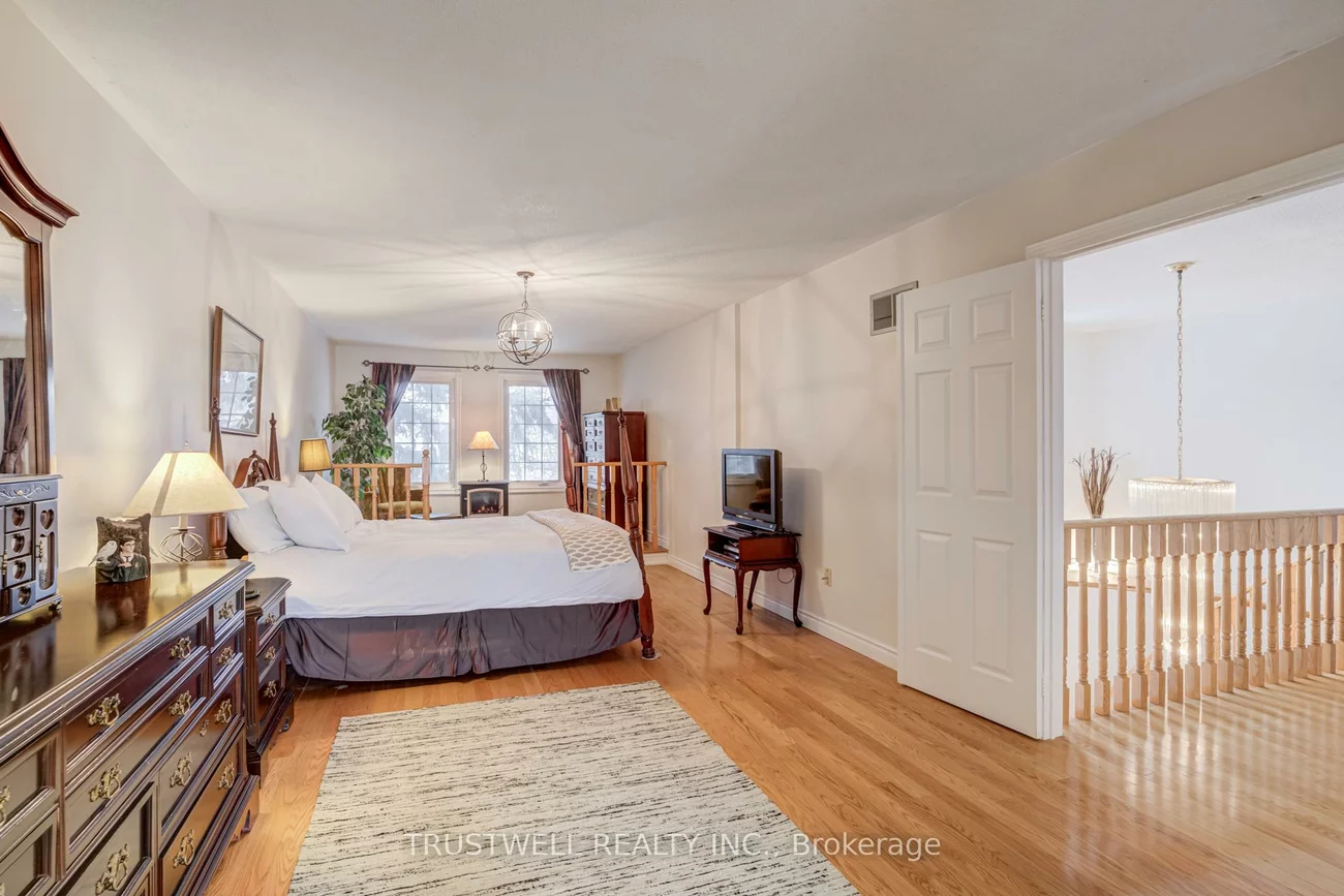 82, Long Island, Markville, Markham