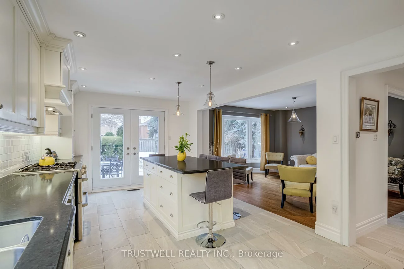 82, Long Island, Markville, Markham