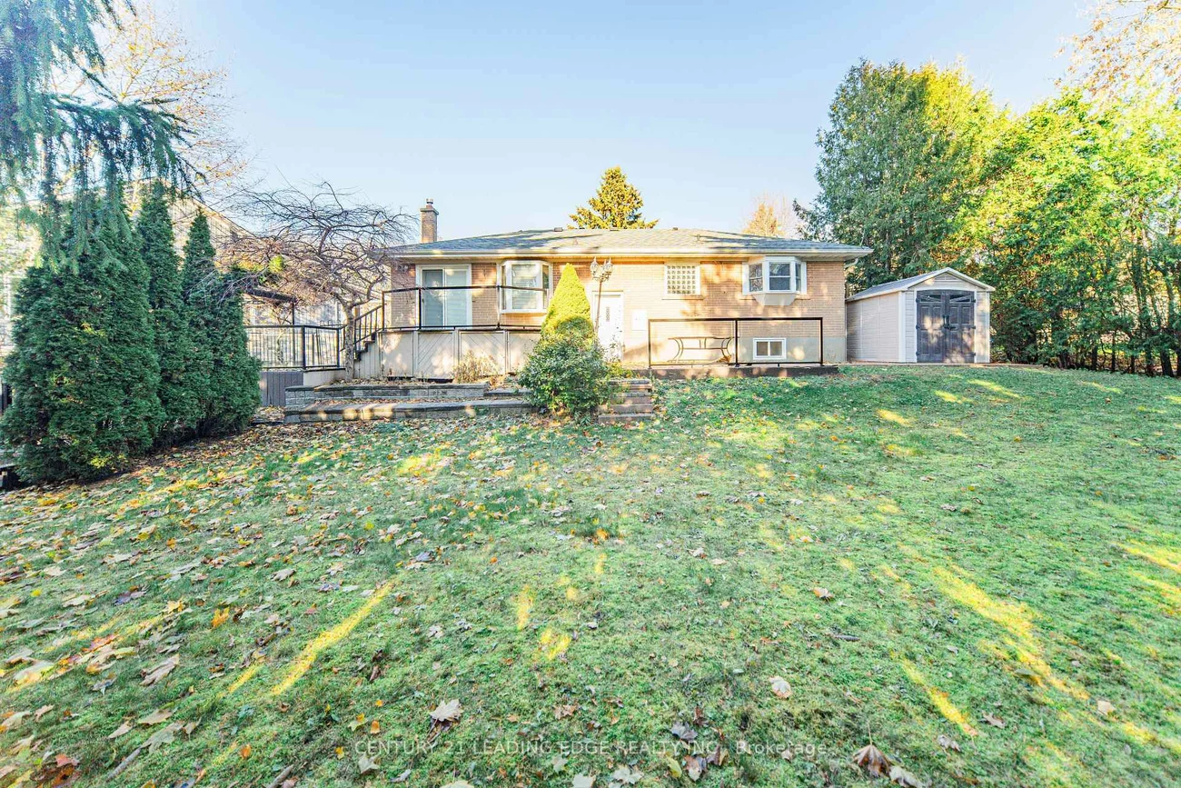 22, Winlaw, Old Markham Village, Markham