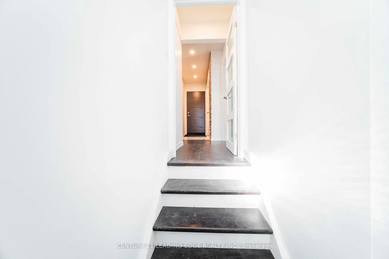 22, Winlaw, Old Markham Village, Markham