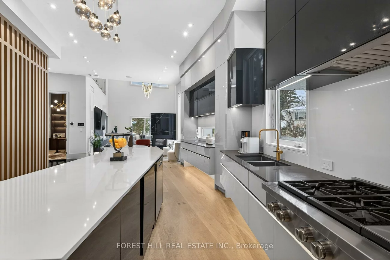 8, Elspeth, Grandview, Markham