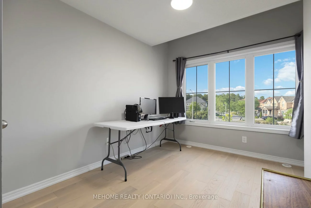 229, Dundas, Greensborough, Markham