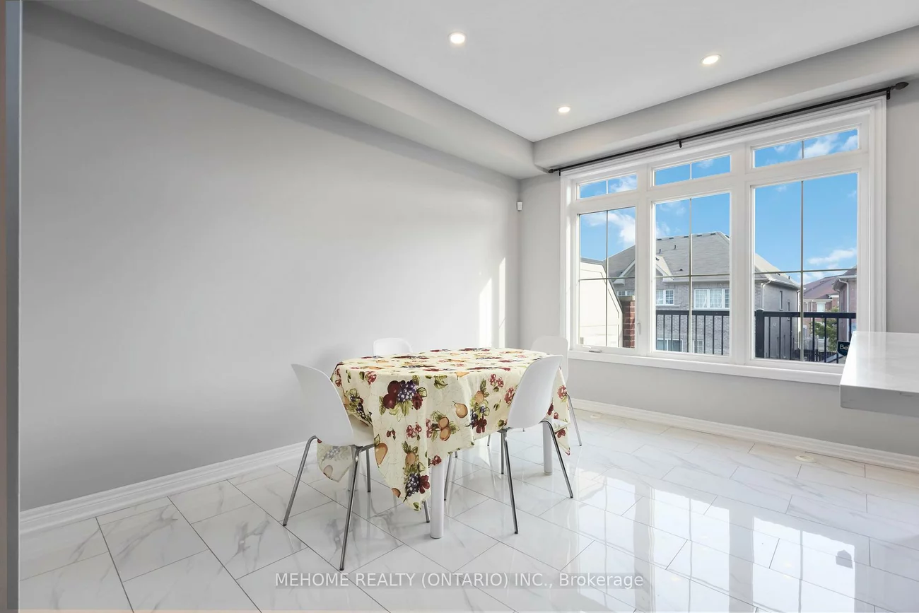 229, Dundas, Greensborough, Markham