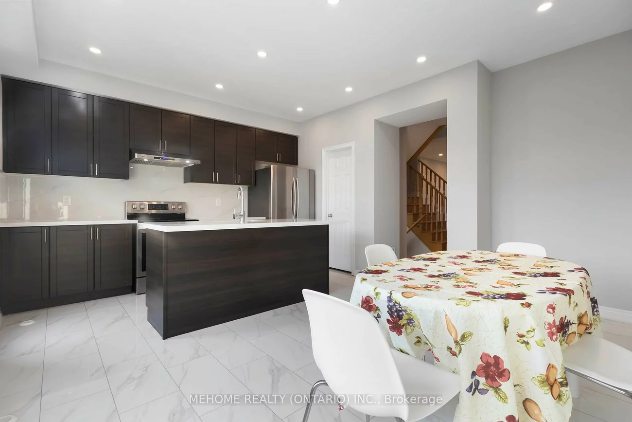 229, Dundas, Greensborough, Markham