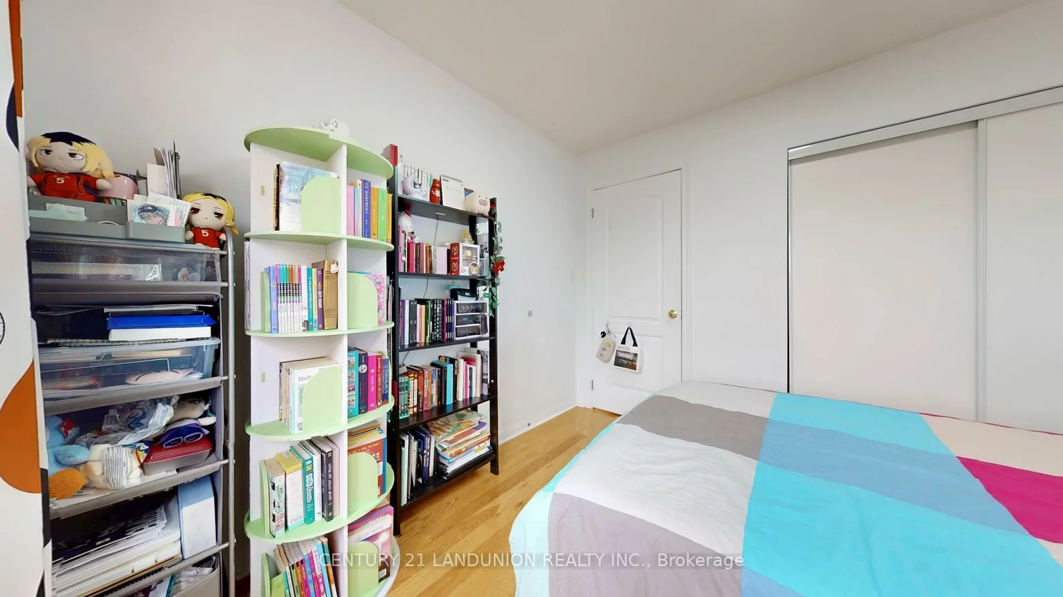 10, Majestic, Berczy, Markham