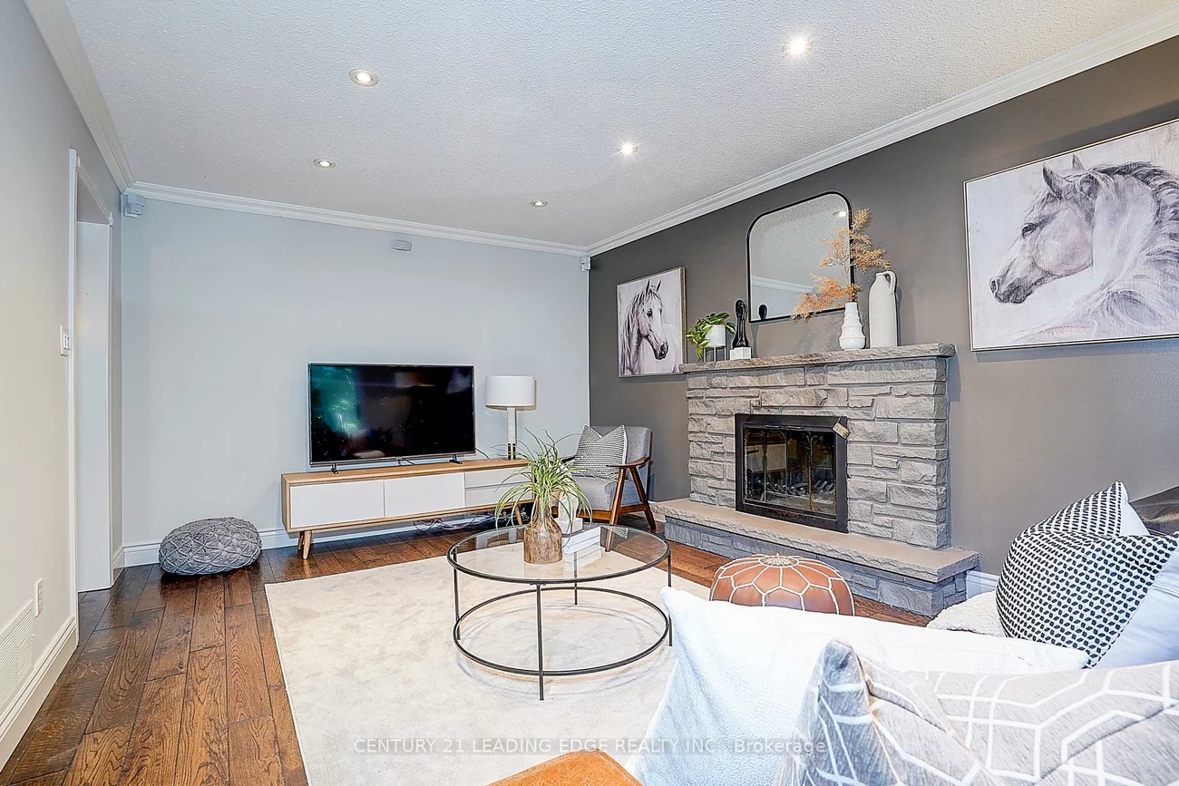 101, Ramona, Markham Village, Markham