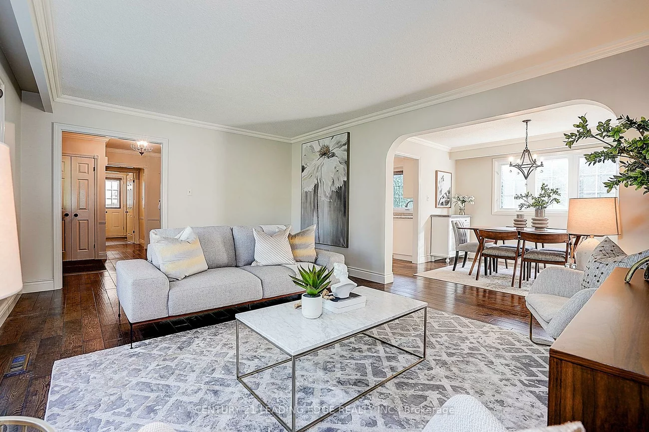 101, Ramona, Markham Village, Markham