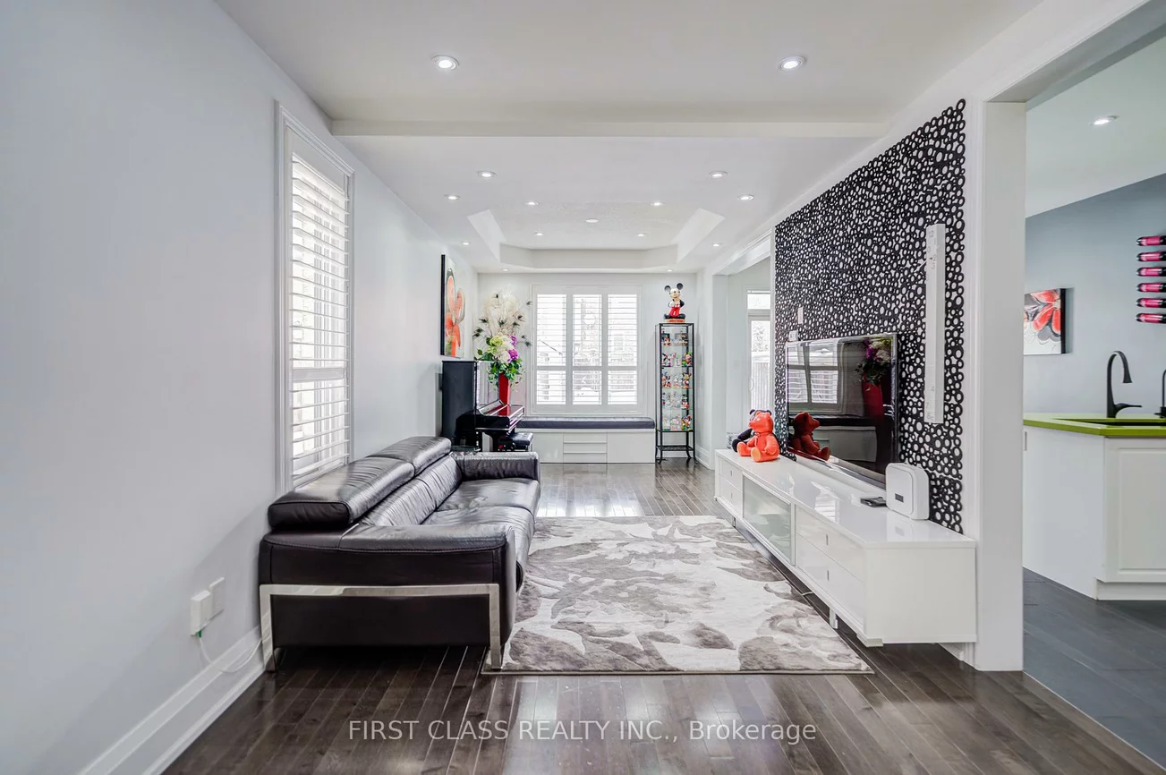 36, Staglin, Cathedraltown, Markham