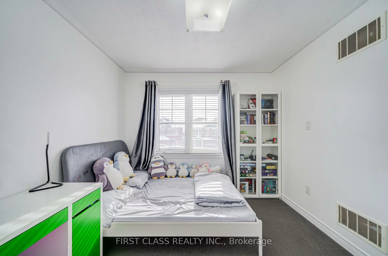 36, Staglin, Cathedraltown, Markham