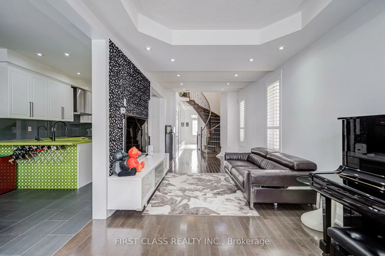 36, Staglin, Cathedraltown, Markham