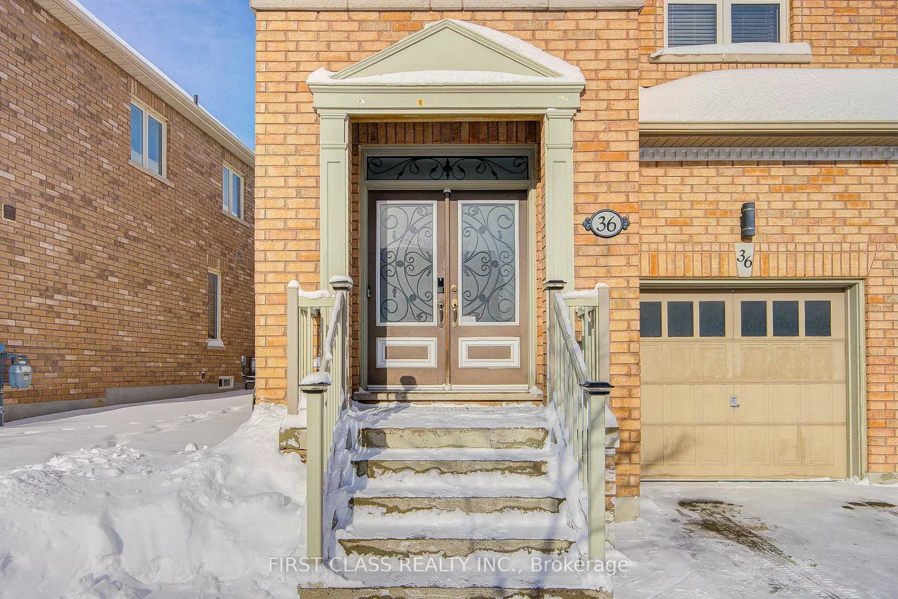 36, Staglin, Cathedraltown, Markham