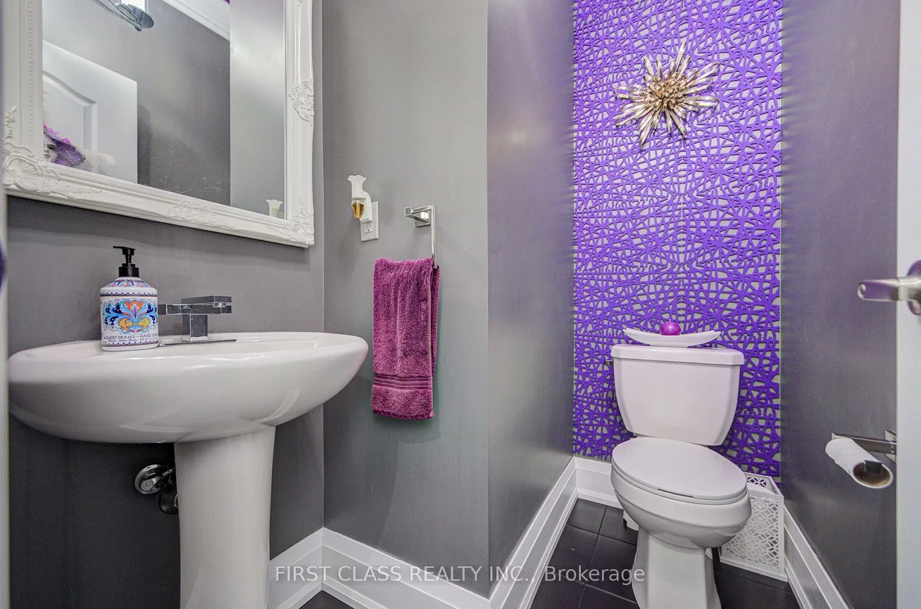 36, Staglin, Cathedraltown, Markham