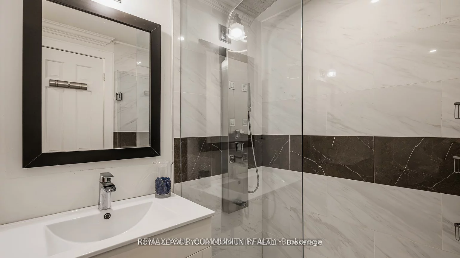 57, Braeburn, Aileen-Willowbrook, Markham