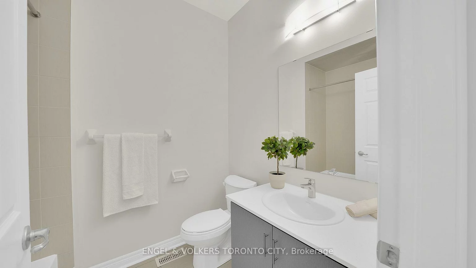 132, Mumbai, Middlefield, Markham