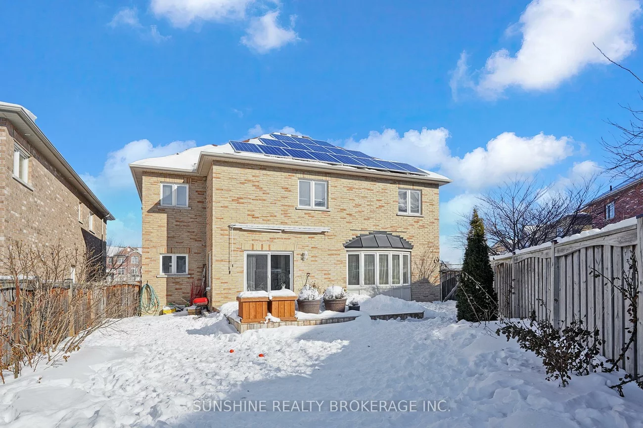 67, Pelister, Greensborough, Markham